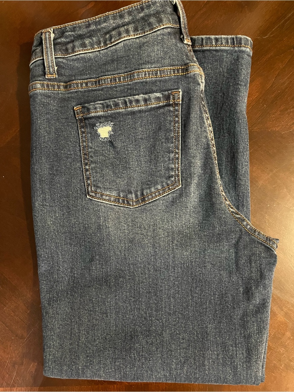Mid Rise Jeans - Picture 3 of 4